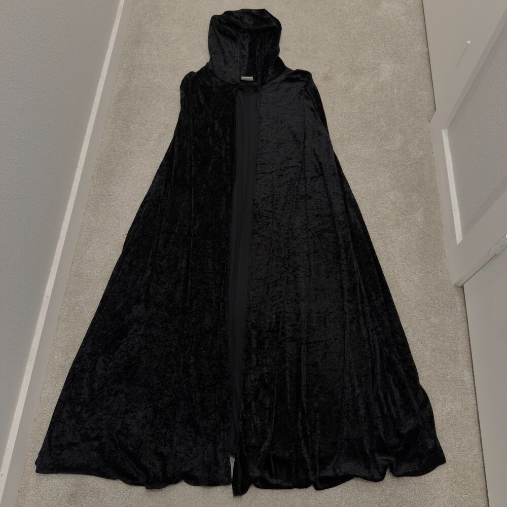 Black Crushed Velvet Hooded Cape Cloak Full Length Goth Witch Halloween Costume